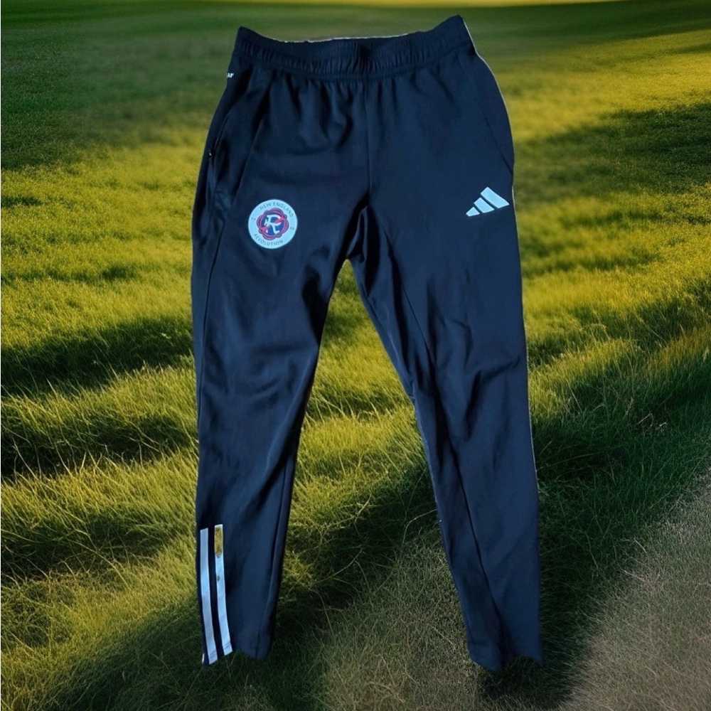 New England Revolution Adidas Men’s Slim Fit Warm Up Pants Size S
